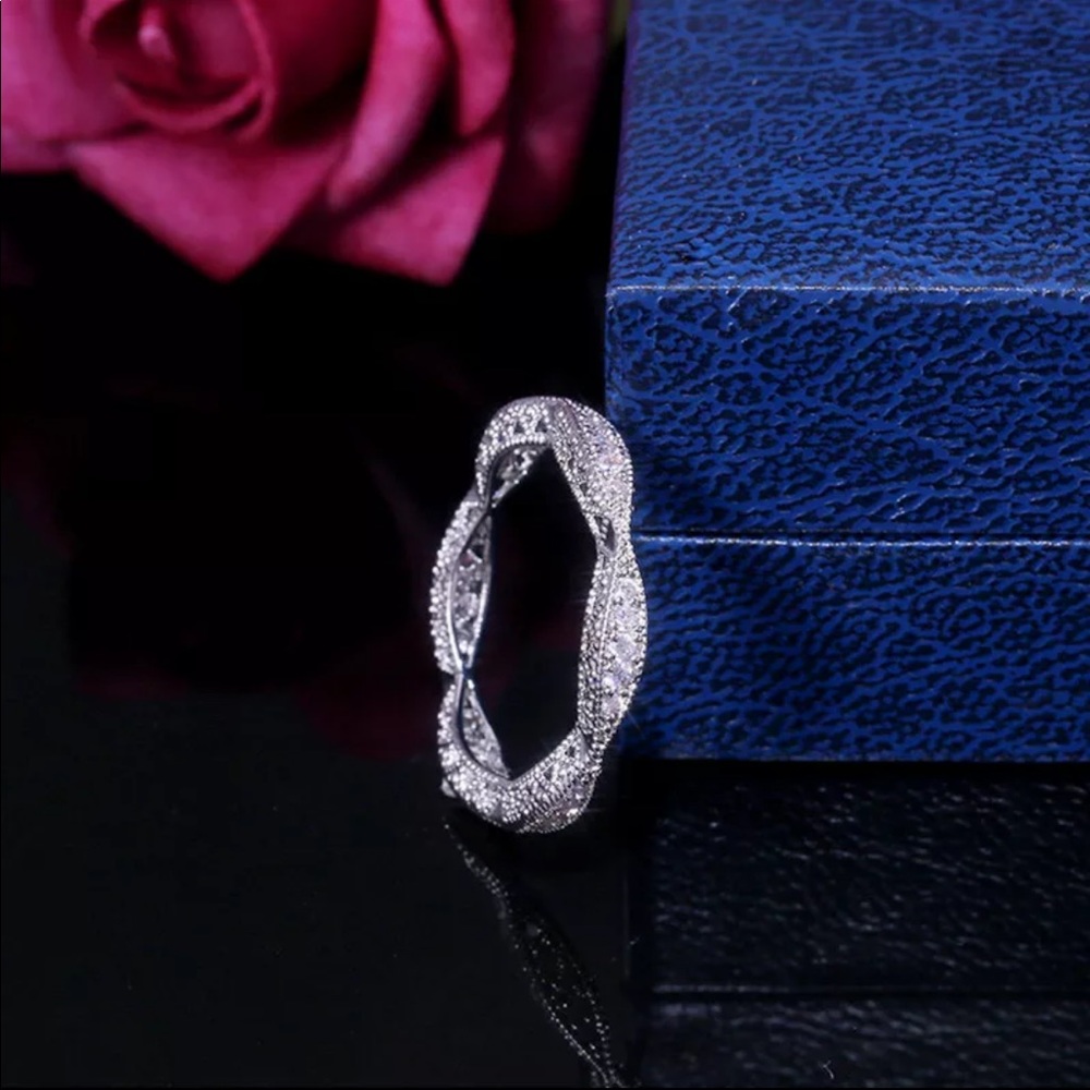 New Women’s 925 Silver Wedding Band Ring - Picture 6 of 6